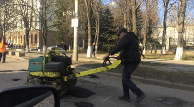 A început marea PETICIRE a străzilor din capitală! - Photo