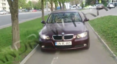 Ce se întâmplă când două blonde cu un BMW intră pe trotuar iar un pieton opune rezistenţă? (VIDEO) - Photo