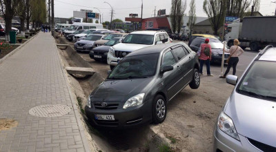 Iată cum nu trebuie să parchezi! - Photo