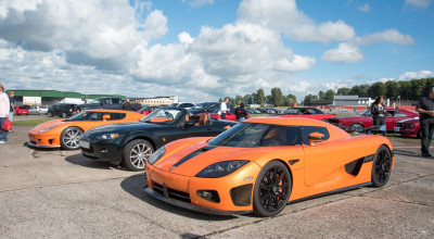 Vezi cu ce maşini vin la muncă angajaţii Koenigsegg - Photo