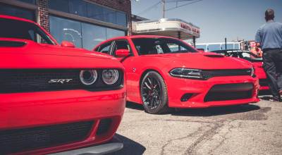 Cu 11.000 USD în buzunare îţi poţi upgrada Charger-ul Hellcat până la 1.500 de cai putere! - Photo