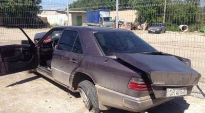 Accident tragic la Nisporen! Un tînăr de 17 ani aflat în portbagajul mașinei a decedat. - Photo