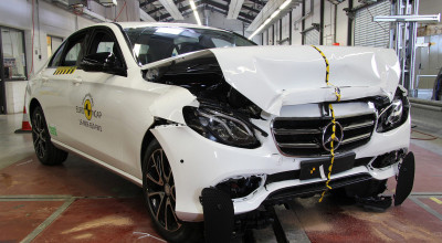VIDEO: Mercedes-Benz E-Class şi Peugeout 3008 au intrat la testele EuroNCAP. Află ce punctaj au primit! - Photo