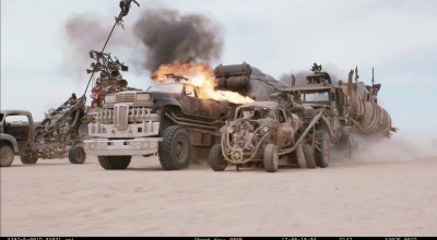 VIDEO: Urmăreşte cele mai tari cascadorii din filmul Mad Max. Fără nici un efect special! - Photo