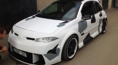 Cel mai excentric Renault Megane din lume se află în Moldova. - Photo