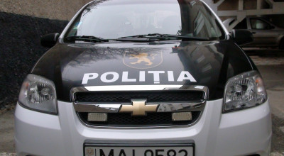 Un alt hoţ a fost prins chiar în timp ce a păstruns în automobil! - Photo