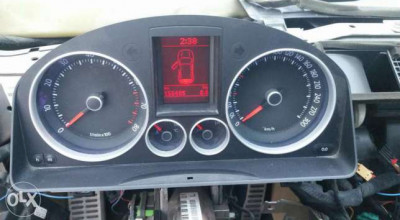 Cauți mașină second-hand? Iată cum poți afla cîți kilometri reali are mașina! - Photo