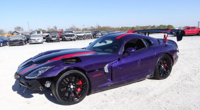 Acest Dodge Viper se vinde la un preţ de trei ori mai mic, dacă ai curaj să îl cumperi accidentat! - Photo