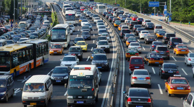 Autorităţile din China obligă şoferii să îşi echipeze maşinile cu sisteme de monitorizare prin GPS! - Photo