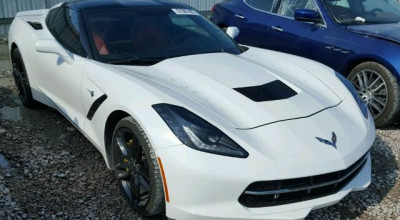 Cu numai 10.000 de dolari îţi poţi cumpăra acest Chevrolet Corvette Stingray! - Photo