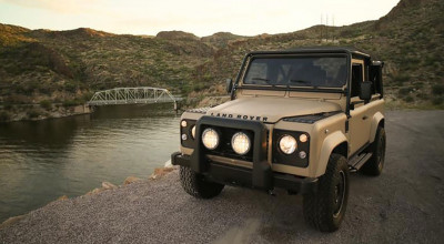 (VIDEO) Un Land Rover Defender a fost înzestrat cu un motor de Corvette (VIDEO) Un Land Rover Defender a fost înzestrat cu un motor de Corvette - Photo