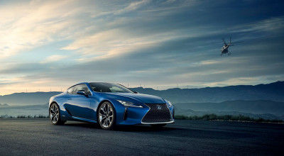 După 15 ani de investigaţii, Lexus a reuşit să fabrice o nouă vopsea specială! - Photo