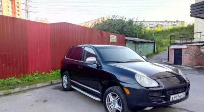 Un rus a făcut ce fac nemţii la uzină. A transformat un Touareg în Porsche Cayenne! - Photo