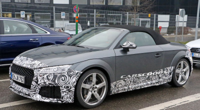 Audi TT RS Roadster în versiunea de facelift 2018, a fost fotografiat în timpul testelor - Photo