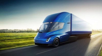 Budweiser a comandat 40 de camioane Tesla Semi, care l-au costat peste 6.000.000 de dolari SUA - Photo
