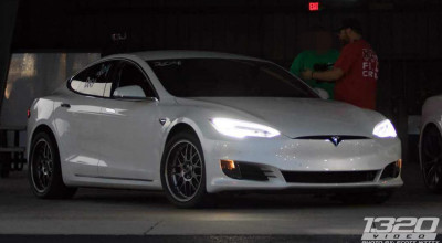 Pariu pe 4000 de dolari. Tesla Model S versus un pickup preparat pentru curse (VIDEO) - Photo