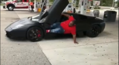 Discriminare? Nu vei putea urca într-un Lambo dacă ai peste 100 de kg! - Photo