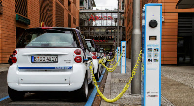 Norvegia devine prima ţară care înregistrează mai multe vânzări de maşini electrice şi hybride decât cele pe benzină şi motorină - Photo