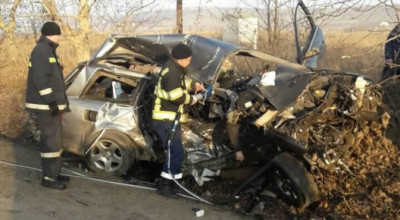 Accident grav pe drumurile naţionale. Patru adulţi şi un minor au decedat - Photo