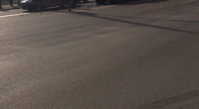 Ouuch! Test Drive nereușit, după ce un Jaguar F-Pace a tamponat un Mercedes W124 - Photo