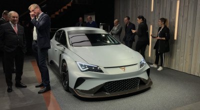 LIVE Geneva: Cupra prezintă primele sale modele, crossoverul Ateca și EV-ul de performanță e-Racer - Photo