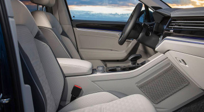 Vezi primele poze cu interiorul noului Volkswagen Touareg - Photo