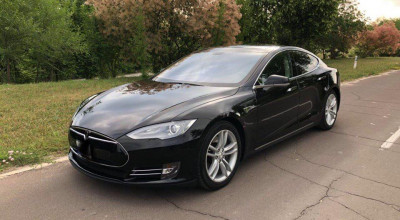 (FOTO) Chiril Gaburici povestește în premieră despre noul său automobil, Tesla Model S! - Photo