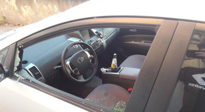 Dezmăț în capitală! Cineva a spart geamurile mai multor automobile parcate în lanț - Photo