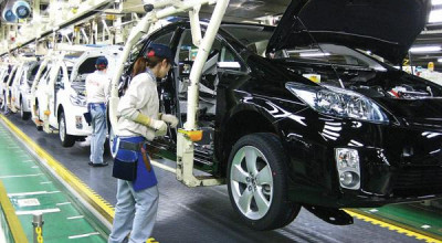 Toyota anunță recall pentru modelul Prius produs între anii 2015-2018! Există un risc de incendiu la motor! - Photo