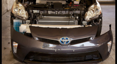 Cum să dezmembrezi în câteva minute un Prius, cu o șurubelniță și tubulară la 10? (VIDEO) - Photo
