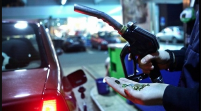 Petroliștii vor fi liberi să vândă cu cât vor ei, benzina și motorina! ANRE se retrage din ”joc” - Photo