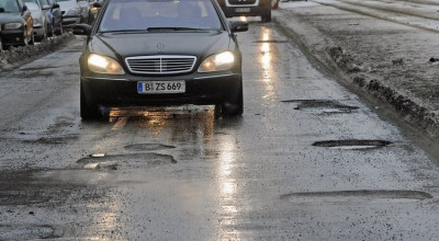 (FOTO) Avem drumuri ca în Germania! Vezi cum arată șoselele nemțești după o iarnă îndelungată - Photo