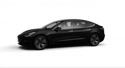 (FOTO) Tesla scoate pe piață cel mai accesibil Model 3! Vezi ce oferă EV-ul american de doar 35.000 de dolari - Photo