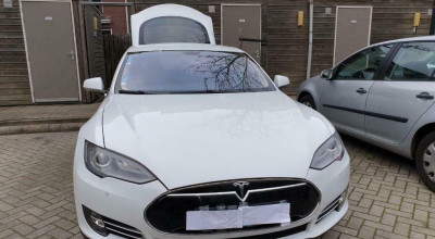 (FOTO) A făcut peste 500.000 km cu o Tesla Model S, iar acum o vinde cu un preț deloc ieftin! Credeți că se merită? - Photo