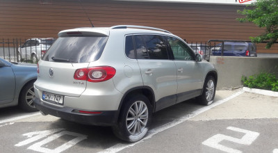 Cum îi dai de înțeles omului că a parcat greșit? Corect, cu vopsea albă peste anvelope, în loc de marcaj - Photo