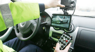 Atenție șoferi! Vitezomanii prinși deplasându-se cu viteză excesivă ar putea rămâne fără permis de conducere - Photo