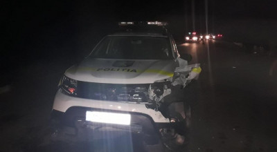Noi detalii despre accidentul cu implicara unei maşini de poliţie. Camera de la bordul motocicletei a dispărut fără urmă - Photo