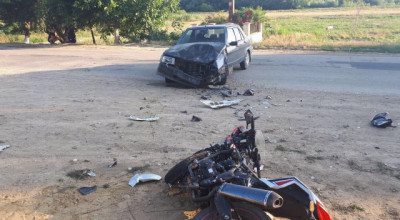 Un alt accident dramatic dintre un motociclist și un automobil, înregistrat ieri la Ungheni! - Photo