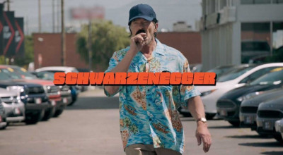 (VIDEO) Farsa anului: Arnold Schwarzenegger, deghizat în vânzător de mașini care urăște EV-urile! - Photo