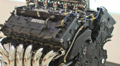 Un american vinde o unitate V12 Ferrari de Formula 1, la preț de supercar! - Photo