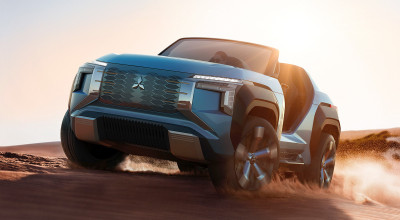 Mitsubishi Mi-Tech! Prototipul cu patru motoare electrice care proiectează informațiile direct pe suprafața parbrizului - Photo