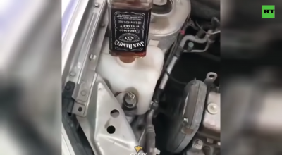 (VIDEO) Polițiștii din Siberia folosesc WHISKEY în loc de lichid pentru parbriz! - Photo