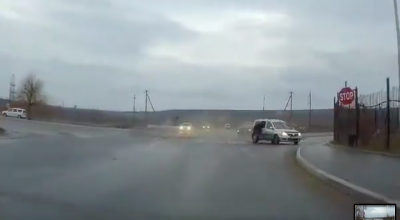 (VIDEO) Accident la Anenii Noi! Vezi momentul în care pasagerul este pe jumătate aruncat peste geam - Photo