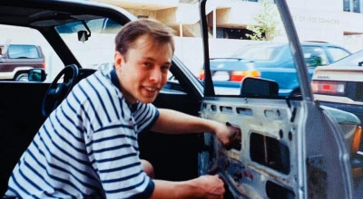 Puțini știu, dar prima mașină a lui Elon Musk era un BMW Seria 3 produs în 1978 - Photo