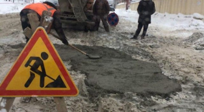 (FOTO) Culmea! Autoritățile din Rusia au obosit să renoveze drumurile și au decis ”să repare ZĂPADA”! - Photo