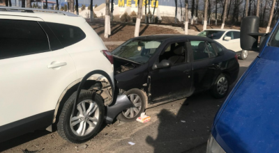 Accident în lanț la intrarea în Chișinău! Unul dintre șoferii implicați ar fi fost drogat - Photo