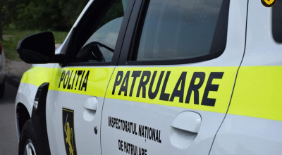 O șoferiță a oprit chiar pe Bulevard, pentru că i s-ar fi făcut rău! Polițiștii au amendat-o fără nici o scuză - Photo