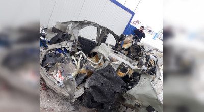 (VIDEO) Vezi momentul în care un Logan care este alimentat cu GAZ, explodează! Mașina a devenit daună totală - Photo