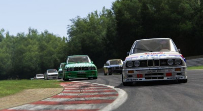 BMW România și RLR organizează un campionat de sim racing! Poți participa și tu - Photo