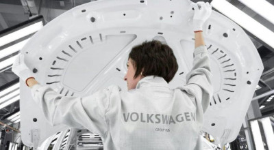 Volkswagen pune pe STOP construcția mașinilor în Rusia. De vină este virusul - Photo